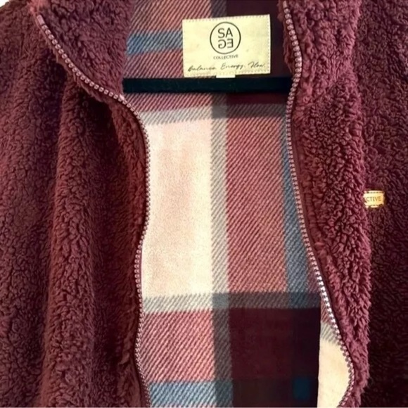 Sage Collective Womens Sherpa Vest Used with Care - Picture 4 of 4